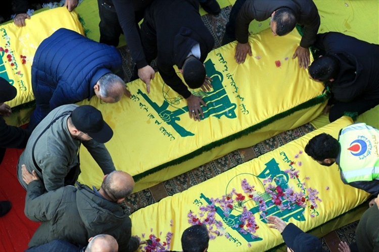 بين جنائز الموت وسفالة الكابينت من الضقدع».. ماذا يقول حزب الله غداً وبأيِّ خيارات يواجه المرحلة؟!