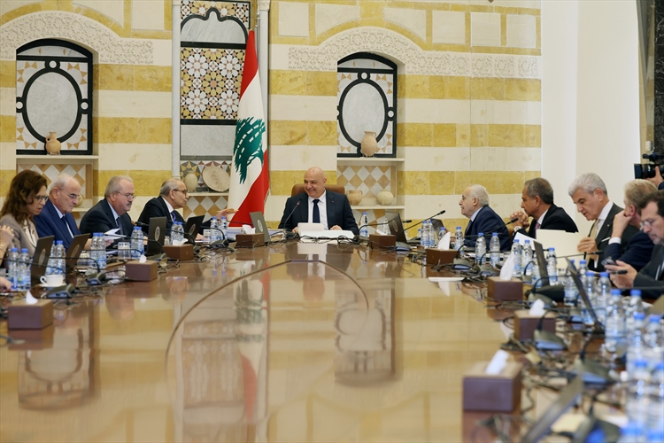 السلطة السياسية واختبار ما بعد إلغاء زيارة قائد الجيش لواشنطن.. هل تغيَّر التعاطي وتزخيم مقرَّرات جلستي ٥ و ٧ آب؟