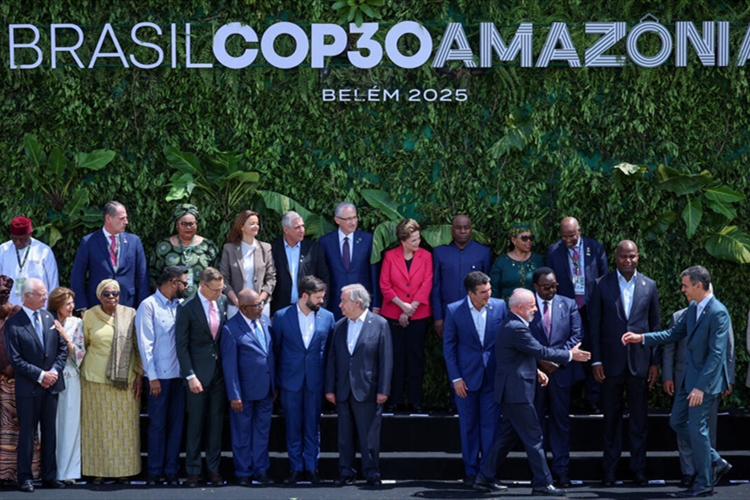 التغيير مع 30 COP