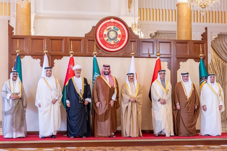 قمة المنامة: أمن واستقرار دول الخليج كلٌ لا يتجزأ