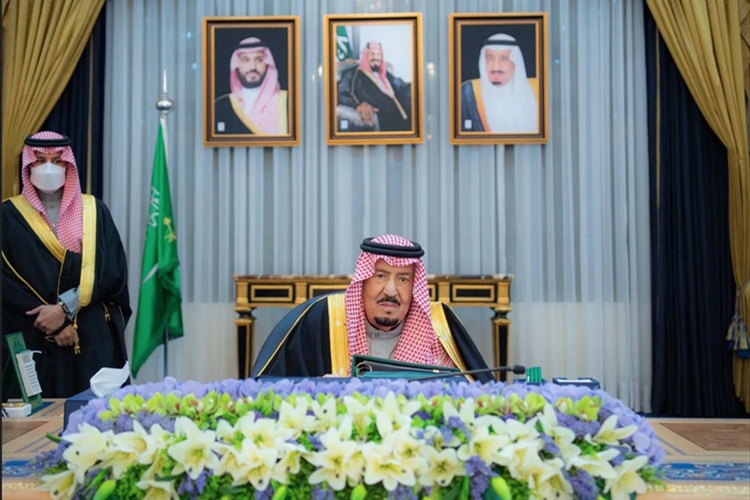 دعم سعودي ثابت للشرعية اليمنية.. والإمارات تغادر اليمن