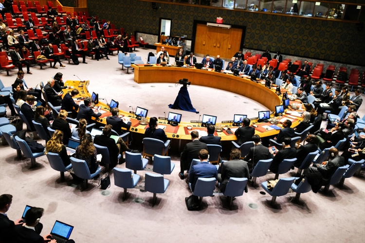 مجلس الأمن الثلاثاء لبحث الأزمة مع فنزويلا ..  وترامب يضع قرار الهجوم على الطاولة