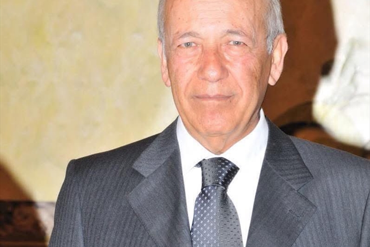 عدنان مروّة.. رمز العطاء والإنسانية