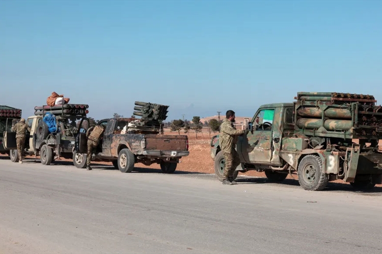 سلطات الشرع تتوسَّع إلى محافظات شرق الفرات: ودعوة أميركية لقسد للإندماج في الدولة