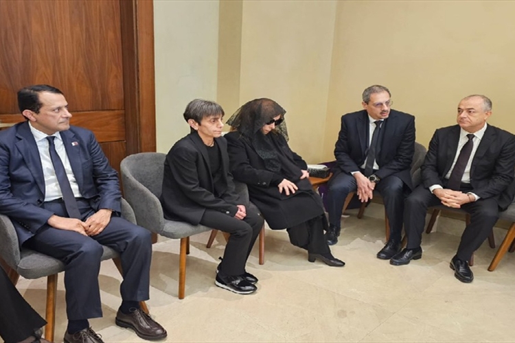 فيروز تتقبل التعازي بنجلها في المحيدثة - بكفيا