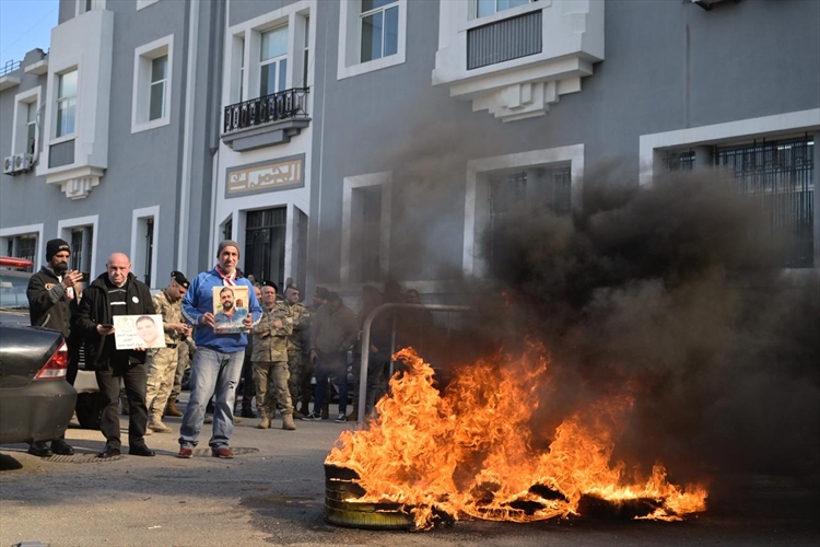وقفة احتجاجية على تعيين غراسيا قزي.. نون: سنصعّد من اليوم الأول لعملها!