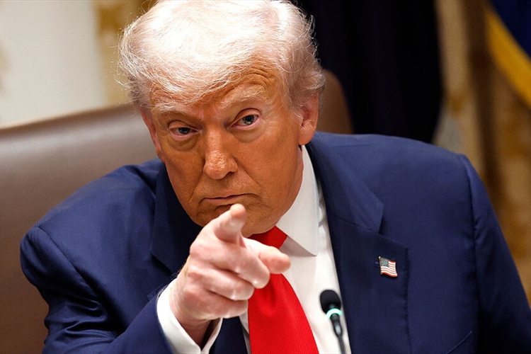 ترامب: المحكمة العليا تأثرت بمصالح أجنبية وقراراتها لن تمنعني من زيادة الرسوم الجمركية