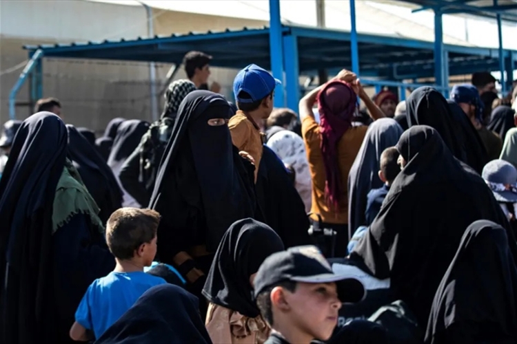 مسؤول سوري: «إخلاء مخيم الهول خلال أسبوع»