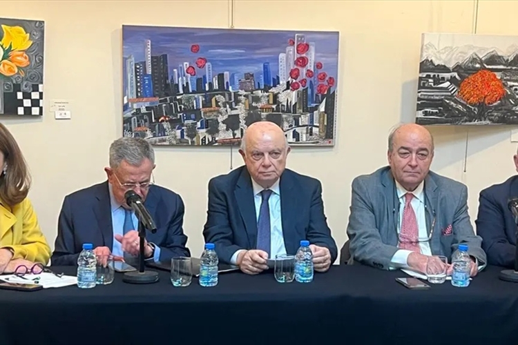 أربعة أصوات في ندوة «النادي الثقافي العربي» بذكرى استشهاد الحريري: مصير لبنان لن يُحسم في العواصم بل في قدرته على استعادة معنى الدولة