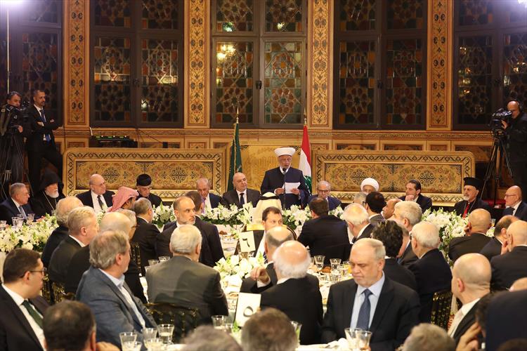 دعوة من ماكرون لعون لإفتتاح مؤتمر دعم الجيش