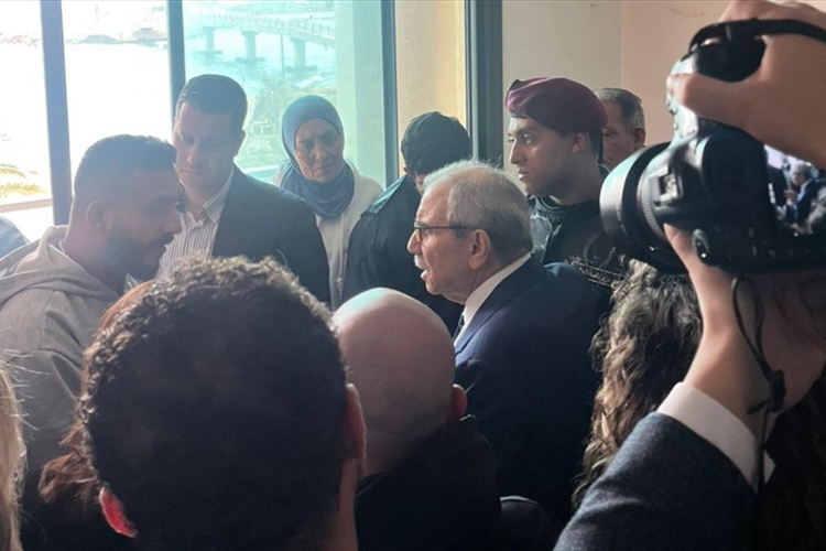 سلام يتفقّد أهالي الأبنية المنهارة في طرابلس