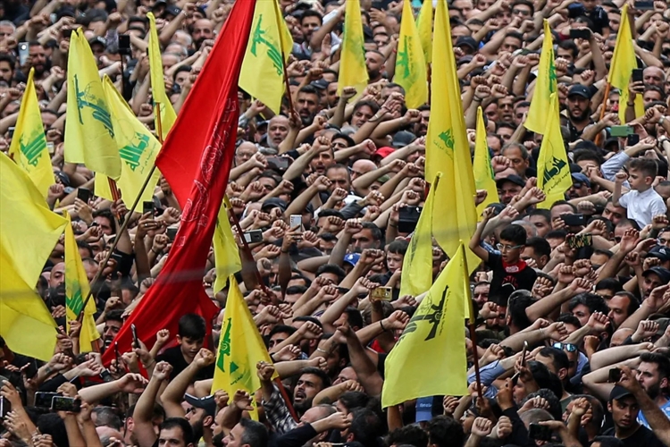 هل يسقط السقف فوق رؤوس الجميع..؟