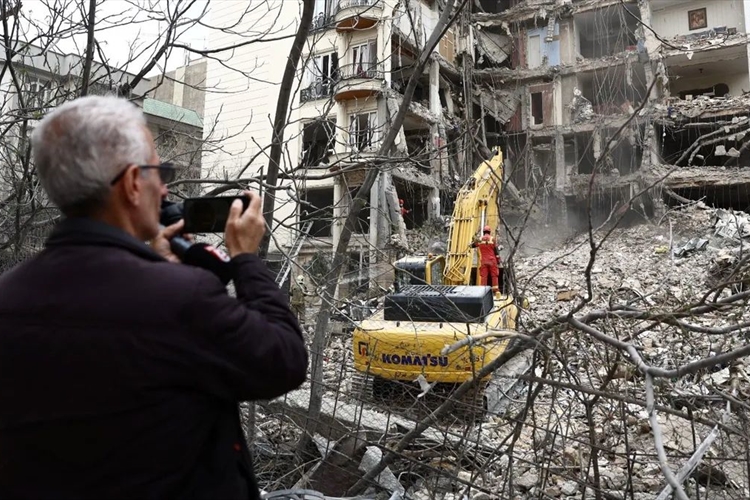 ترامب: الإيرانيون يريدون صفقة بأي ثمن.. وإسلام آباد مستعدة لإستضافة المفاوضات