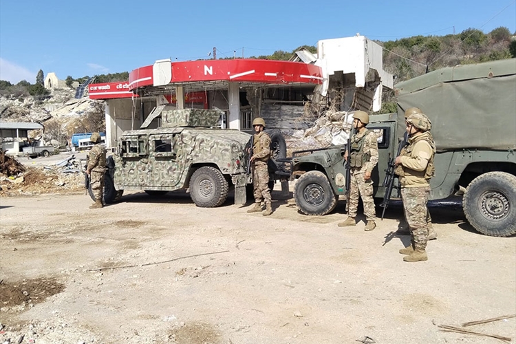 الجيش اللبناني ينسحب من نقاط مستحدثة على الحدود.. واسرائيل تتوغل جنوبا