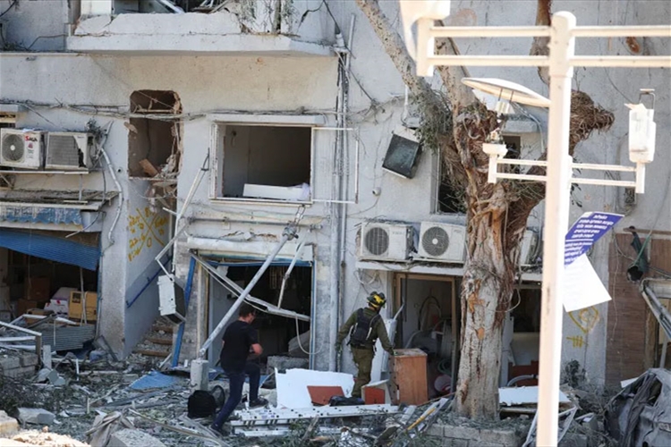 من إعلام العدو: أسئلة بلا أجوبة عن إهمال مستوطنات الشمال وفضائح من نوع تلقِّي أموال من الخارج وكلام مهين عن اليهود الشرقيِّين