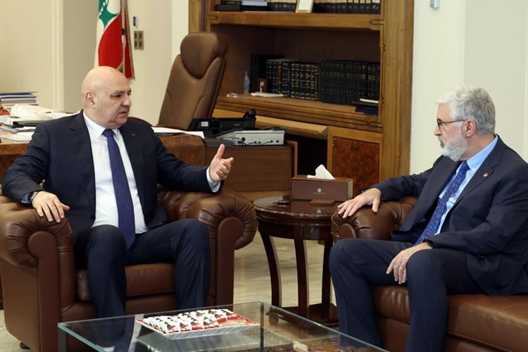 عون: حريصون على أمن جميع المؤسّسات التربويّة