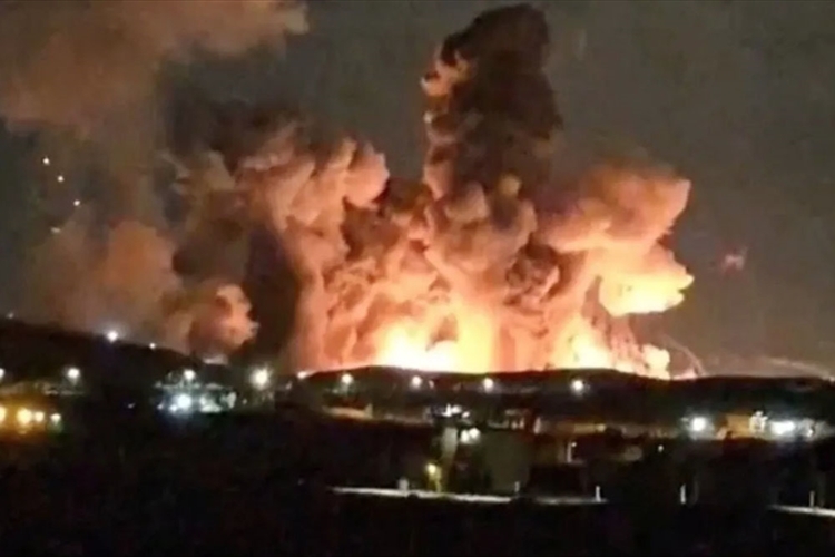 واشنطن تتحدث عن إنجاز المهمة الأكبر من الحرب.. وتدعو الدول لتحمُّل وزر مضيق هرمز