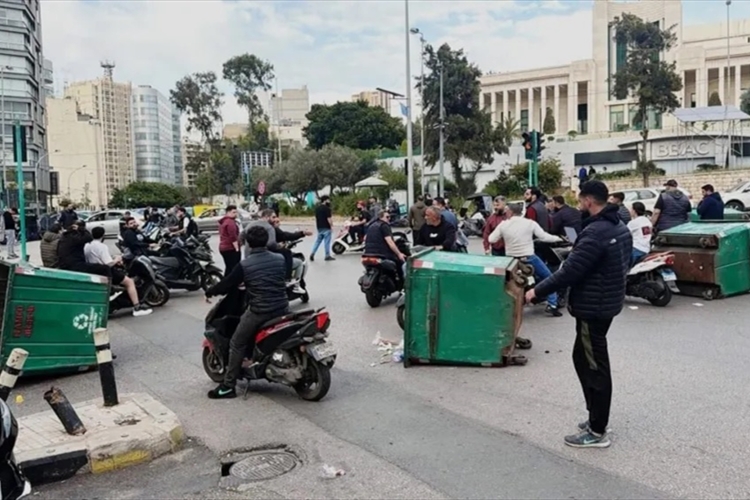 من ساقية الجنزير.. إلى البيت الأبيض!