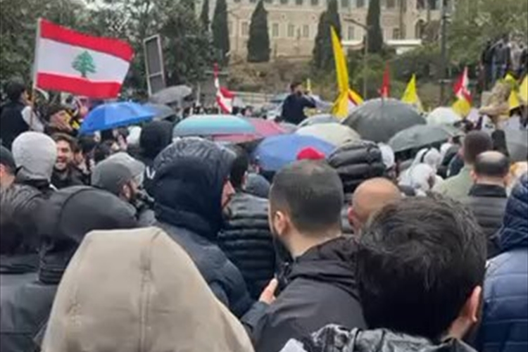 النقد الذاتي أولى من التخوين